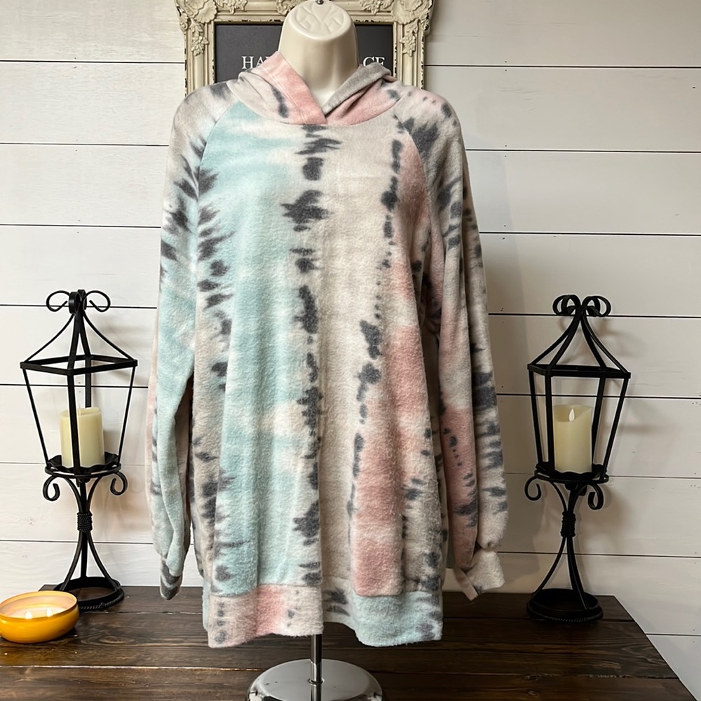 SUPER SOFT Tie-dye long sleeve hoodie
